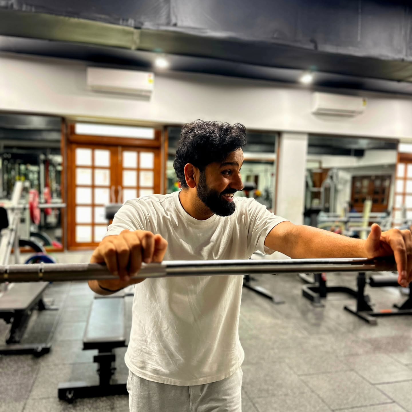 WORKOUT ESSENTIALS BASE 3-STRIPES T-SHIRT