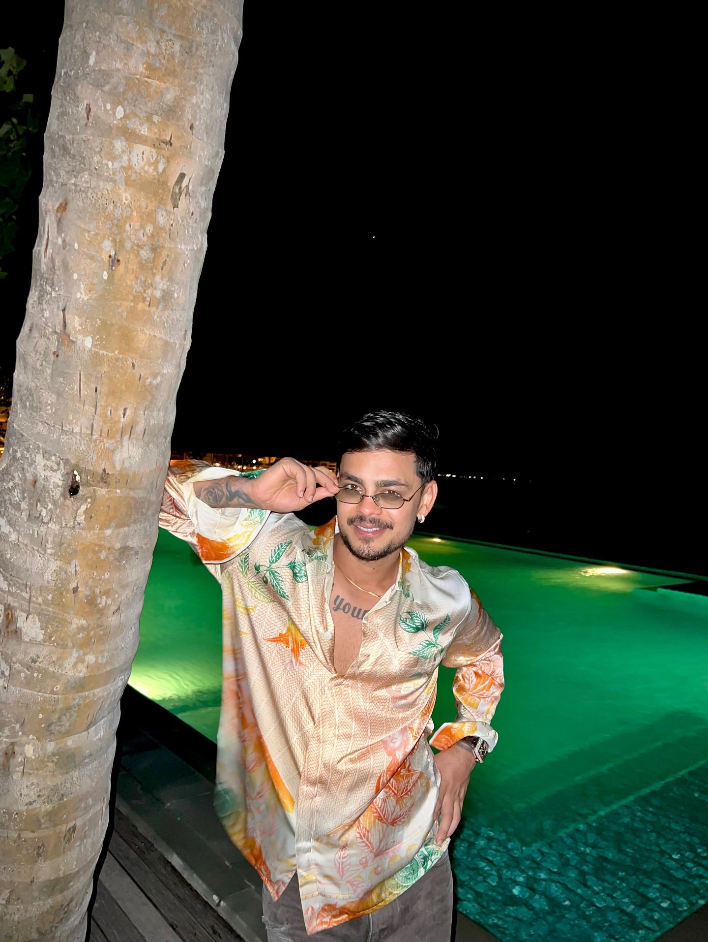 Campus Sutra Gold Regular Fit Printed Shirt